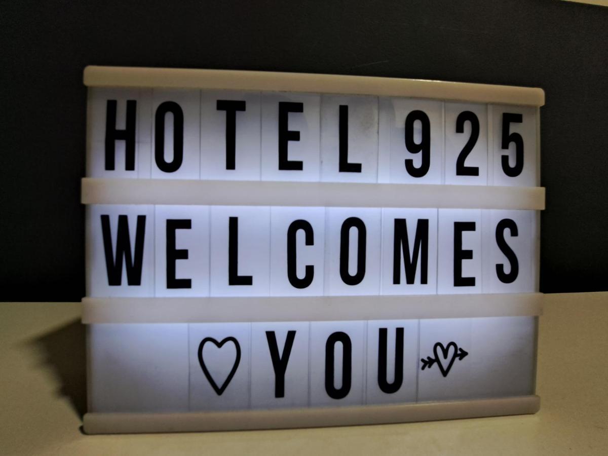 9-25 Hotel